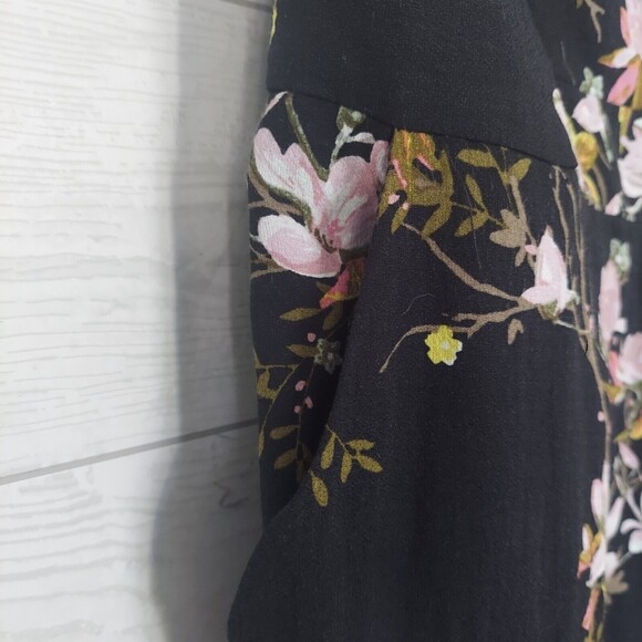 Miss Selfridge black floral jumpsuit romper size 6 strapless - Picture 10 of 11